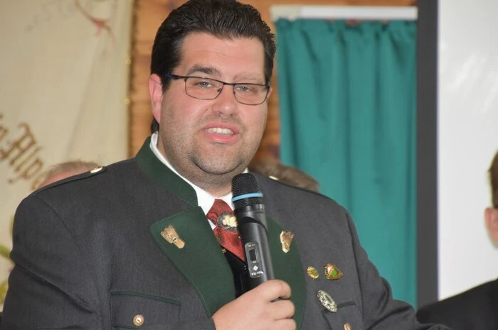 Bezirksobmann Gert Rundhammer, Bürgermeister Josef Maier sowie die Vizebürgermeister Kurt Kreinbucher und Gerhard Hörmann nahmen die Ehrungen vor.    