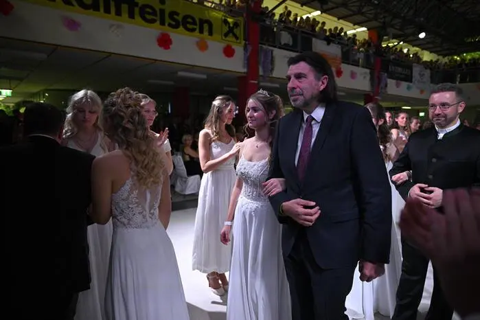 Unter den Gästen waren neben Direktor Dietmar Theussl und Administratorin Ulrike Schweinzger auch Pfarrer Istvàn Hollò, Politiker Werner Amon, Deutschlandsbergs Bürgermeister Josef Wallner und sein Amtskollege Karlheinz Schuster aus Bad Schwanberg.