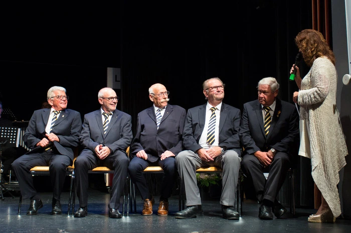 Bereits seit 35 Jahren Mitglied der Gleisdorfer Lions sind (v.l.n.r.) Volker Blumauer, Erhard Dinges, Kurt Liechtenecker, Karl Mörath und Wolfgang Thausnig.