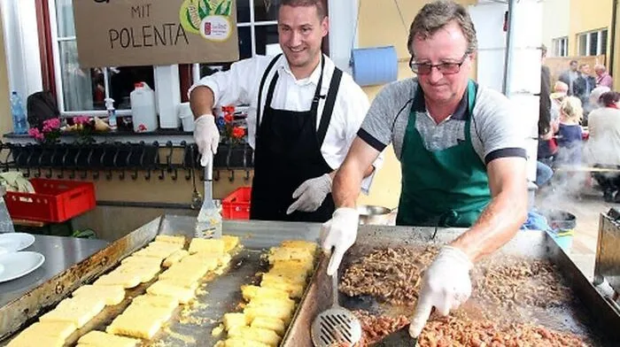 Auch Gyros mit Polenta wurden serviert