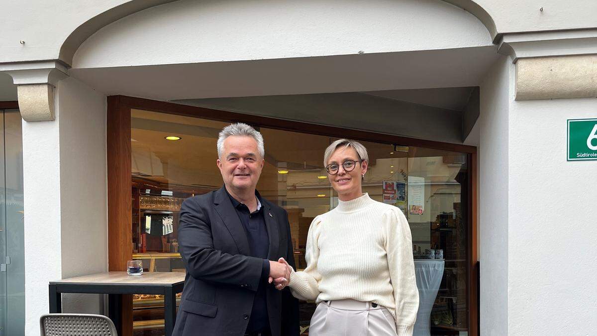 Übergabe: Ingo Reisinger, Pächter des Altstadtcafés in Weiz, übergibt das Lokal Anfang November an Anna Kahr