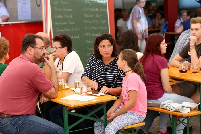 Viele Interessierte waren Wochenende in das Rüsthaus gekommen, um sich zu informieren.