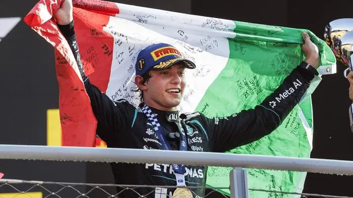 Kimi Antonelli siegte als Italiener in Italien, in Monza – viel besser geht es nicht, außer er schafft das für Ferrari 
