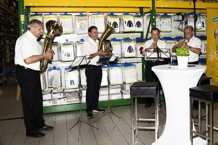 Musikalisch umrahmt wurde die Eröffnung vom Hartberger Bläserquartett unter Josef Friedl.