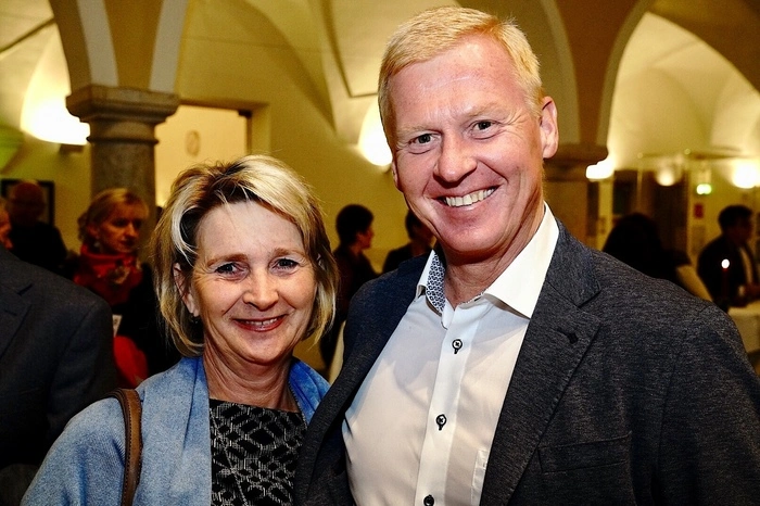 AMS Chef Johann Oberlerchner mit Gattin Annemarie
