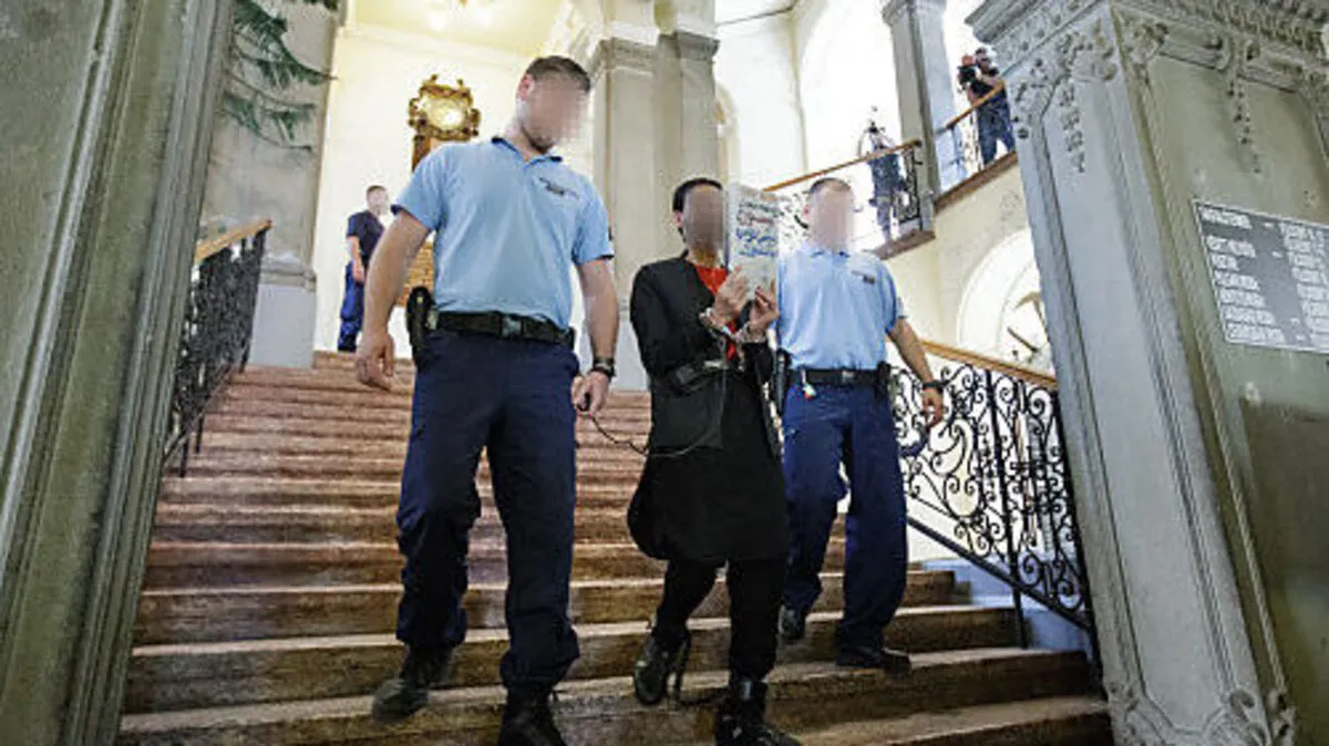 Einer der Angeklagten des Schlepperprozesses am 21. Juni 2017