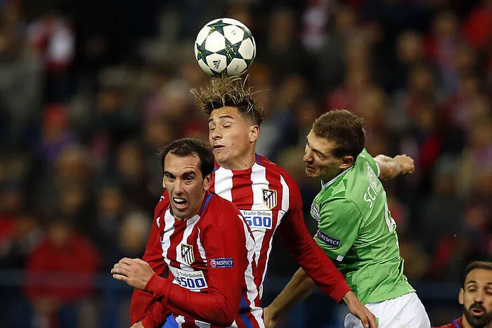 Ateltico Madrid hat den Patzer der Bayern genutzt und sich mit einem 2:0 über Eindhoven den Sieg in der Gruppe D gesichert.