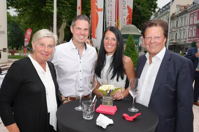 Vizebürgermeister Willi Koch (rechts) mit seiner Familie