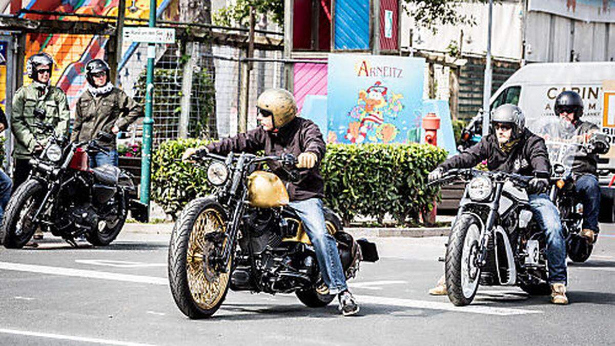 Heute startet die European Bike Week, neben einem entschlackten offiziellen Rahmenprogramm, sorgen Gastronomen und Veranstalter rund um den Faaker See für Stimmung