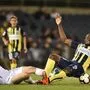 Usain Bolt (rechts) im Dress der Central Coast Mariners
