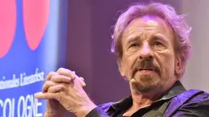 Thomas Johannes Gottschalk der deutsche Radio und Fernsehmoderator auf der Buehne bei der Lesung aus seinem Buch Ungefiltert im Rahmen der lit.Cologne in der Flora am 26.10.2024 in Koeln NRW Deutschland *** Thomas John Gottschalk the German Radio and TV presenter at the Stage at the Reading from his Book unfiltered at Frame the Lit Cologne in the Flora on 26 10 2024 in Cologne NRW Germany