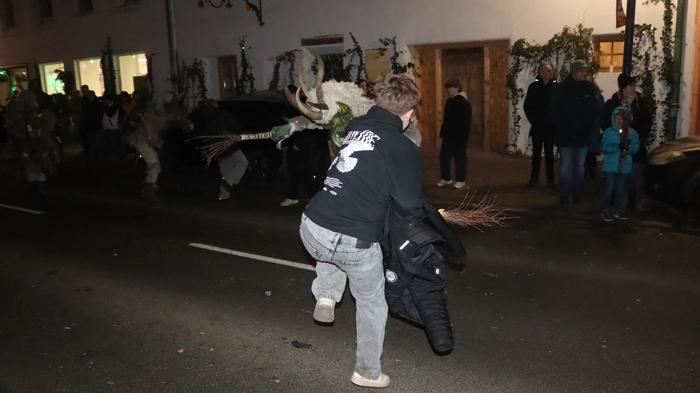 Für manche Besucher ging es beim St. Andräer Krampuslauf ordentlich ans Eingemachte.