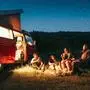 urlaub,abenteuer,freunde,outdoor,camping,campingbus,ferien,abenteuerlich,erlebnis,wagnis,befreundet,freund,freundschaft,draussen,draußen,freiluft,campen,lagern,zelten,bus,fahrzeug *** vacation,adventure,friends,outdoor,camping,campervan,vacations,adventures,friend,outdoors,camp,camper,campervans,caravan,caravans,mobile home,motor home,motorhome,motorhomes 539-i4u ,model released, Symbolfoto