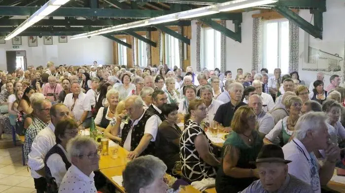 Immer einiges los ist alljährlich beim Sängerfest des Männergesangsvereines (MGV) „Geselligkeit“ Meiselding in der örtlichen Vereinshalle. So wie am Sonntagnachmittag. 