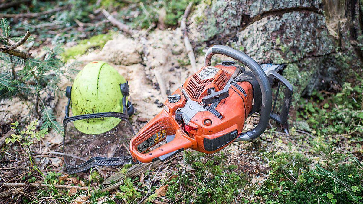 Bei Forstarbeiten in 1200 Metern Seehöhe in Niederöblarn passierte der Unfall