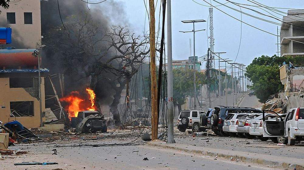 Angriff auf Naasa Hablood-Hotel in Mogadischu