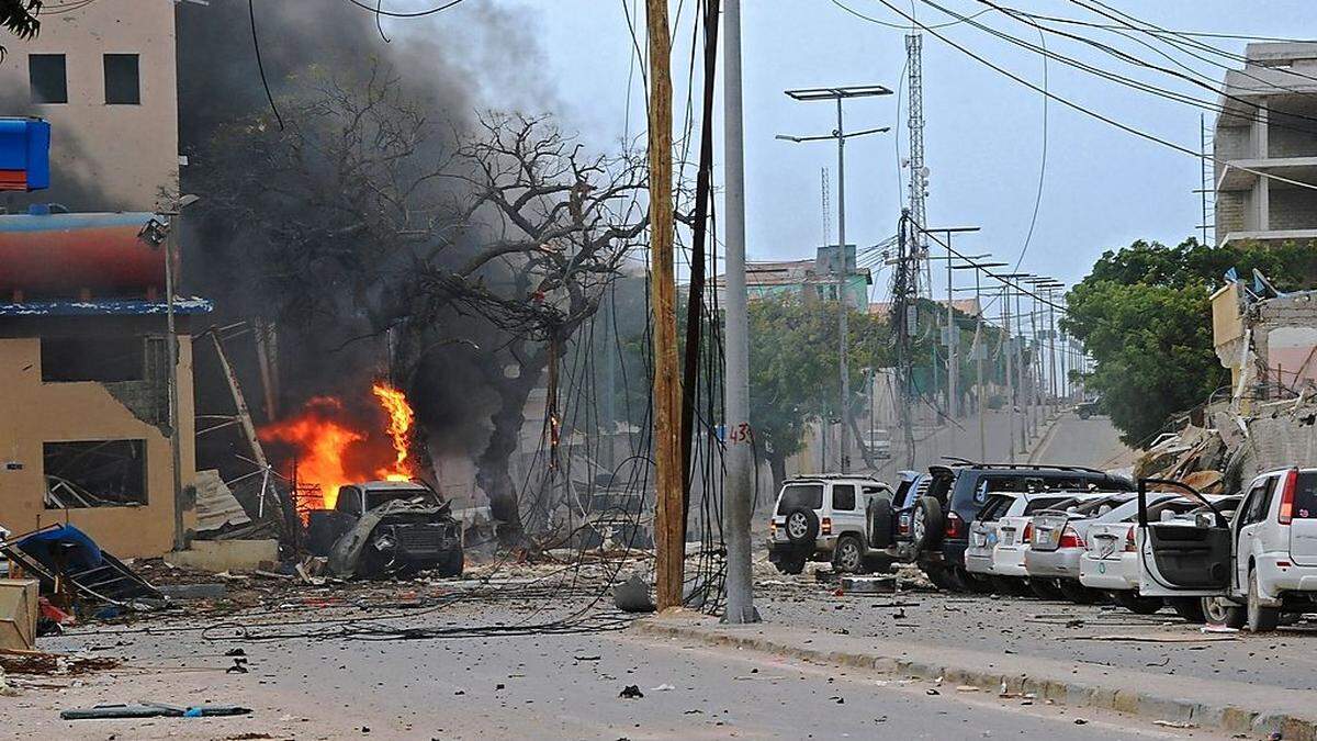 Angriff auf Naasa Hablood-Hotel in Mogadischu