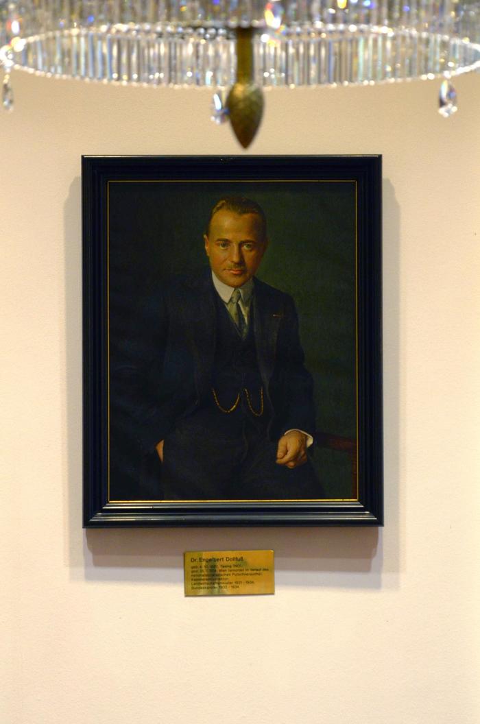 Das einstige Dollfuß-Porträt im Parlamentsklub der ÖVP 
