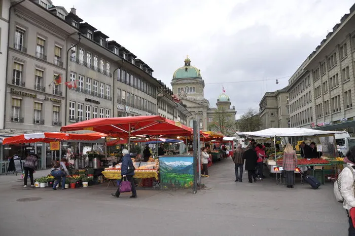 Markt auf dem Waisenhausplatz