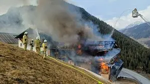 Rund 130 Mann und 18 Fahrzeuge im Löscheinsatz