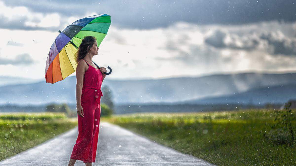 Ab Mittwoch kann der Regenschirm wieder eingepackt werden