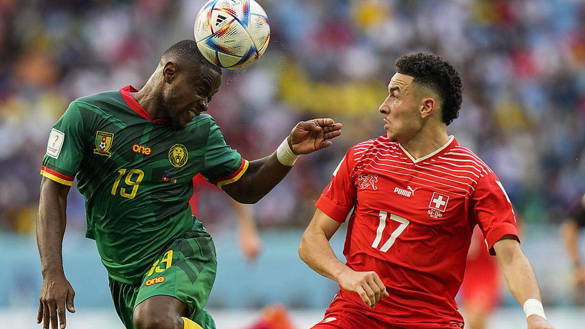 Kamerun und die Schweiz kämpfen im Fernduell um den Aufstieg.