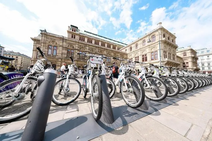 Eine der Stationen befindet sich an der Staatsoper im ersten Bezirk, einem Hotspot für Touristen