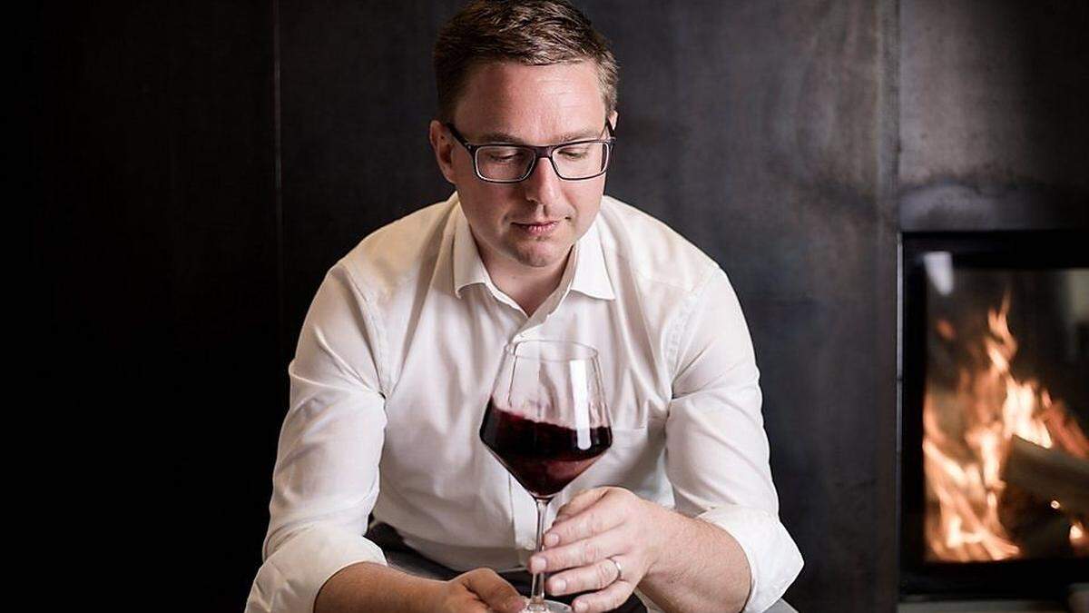 Alex Koblinger ist Chefsommelier in Döllerers Genusswelten wie auch Service- und Qualitätsmanager in Döllerers Weinhandel in Golling