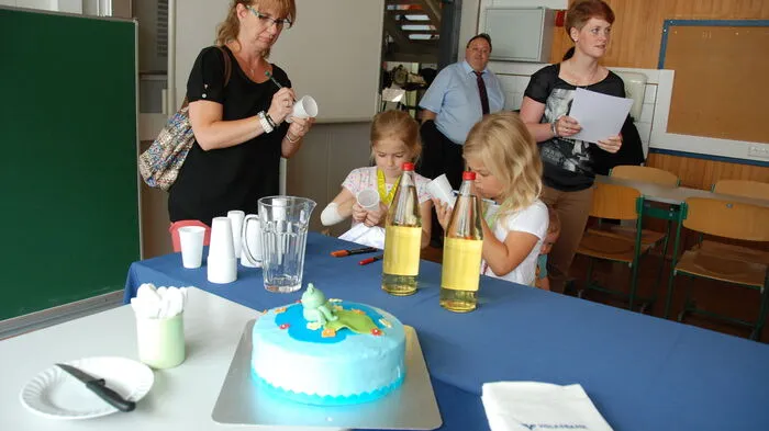 Vier Stationen und natürlich eine Jausenstation standen für die Kinder des Kindergartens Rosental in der HTL in Voitsberg bereit.