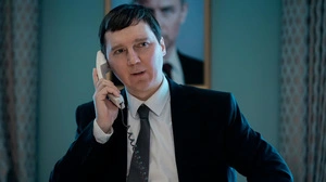 Paul Dano spielt den fiktiven Spin-Doctor Wadim Baranow