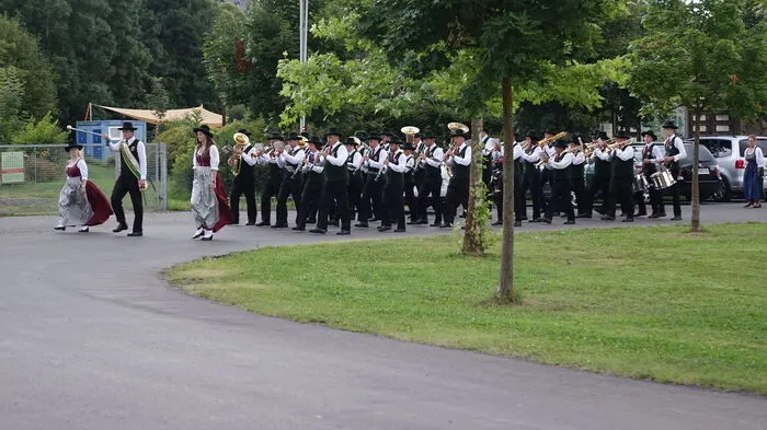 Die Marktmusikkapelle St. Stefan im Rosental eröffnete die Angelobungsfeier Freitag Abend in ihrer Heimatgemeinde mit zünftiger Marschmusik.