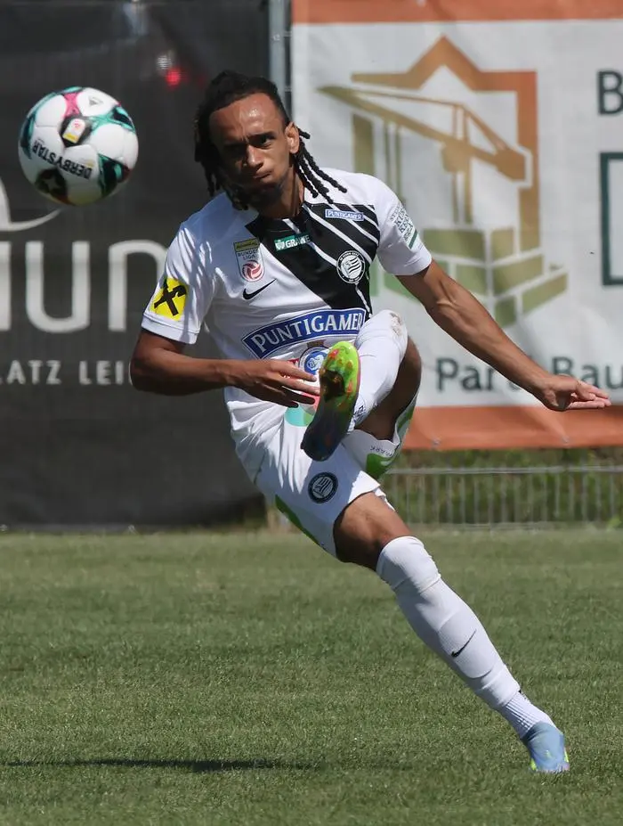 TILLMITSCH,AUSTRIA,19.JUL.25 - SOCCER - ADMIRAL Bundesliga, Regionalliga Mitte, SK Sturm Graz vs ASK Voitsberg, test match. Image shows Emran Soglo (Sturm).
Photo: GEPA pictures/ Hans Oberlaender