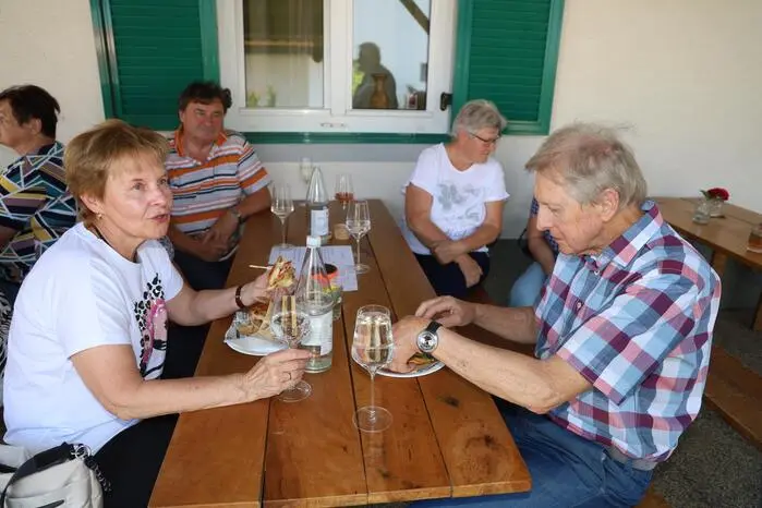 Die Gäste ließen es sich schmecken.