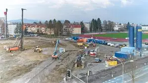 Am Klagenfurter Südring wird eifrig am Hallenbad gebaut