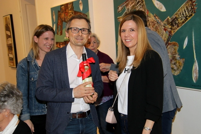 Klicken Sie sich durch die Fotos der Vernissage!
