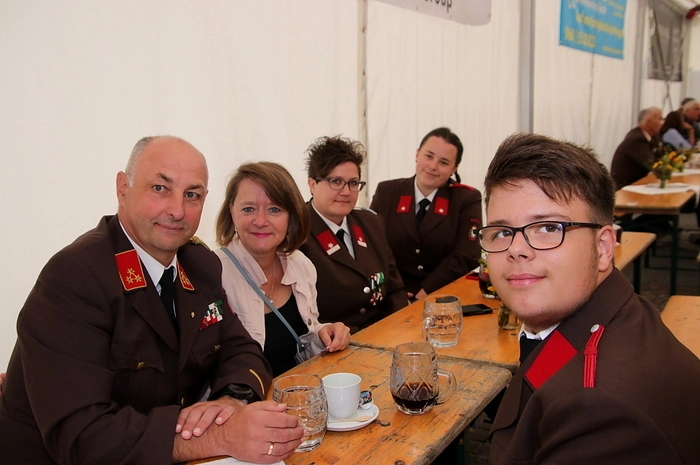 Klicken Sie sich durch die Bilder.