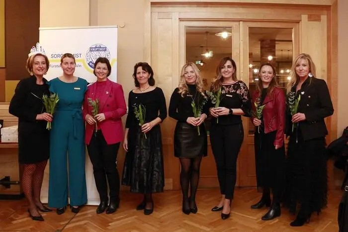 Dazu plant Scharmer-Rungaldier, gemeinsam mit den 29 Clubschwestern, zahlreiche Veranstaltungen wie ein Kinoabend am Weltfrauentag oder einen öffentlichen Vortrag zum Thema „Brustgesundheit“.
