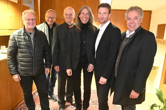 Ernst Windbichler, Arnold Mettnitzer, Michael Vogtmann, Sirka Schwatz-Uppendieck, Heiko Ruprecht und Franz Eder.