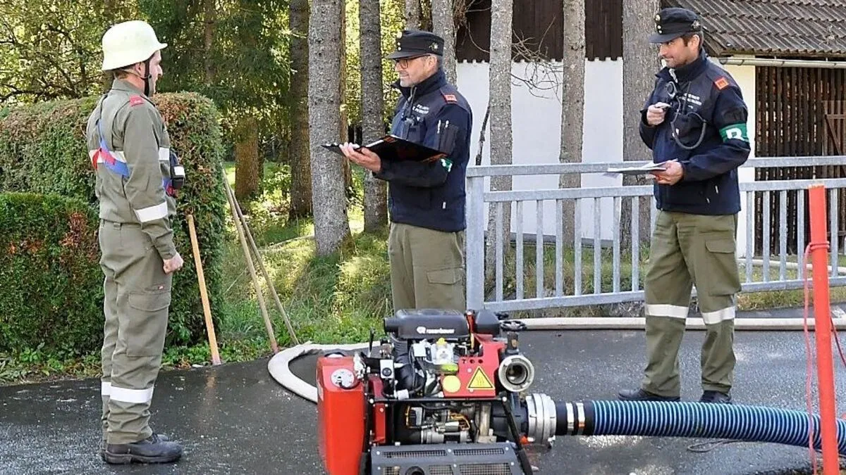 Die Prüfung absolvierten Feuerwehrleute der Bezirke Hermagor und Villach-Stadt 