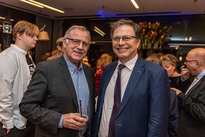 Leobens Vizebürgermeister Maximilian Jäger mit Montanuni-Rektor Wilfried Eichlseder