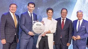 Villachs Bürgermeister Günter Albel, Bundeskanzler Sebastian Kurz, Infineon Austria-Chefin Sabine Herlitschka, Infineon-Vorstandsvorsitzender Reinhard Ploss und Landeshauptmann Peter Kaiser