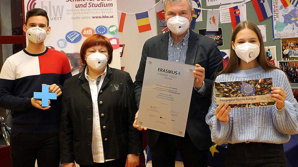 Das Erasmus+ Team mit Helmut Pessentheiner (Mitte) und Sigrid Grojer 