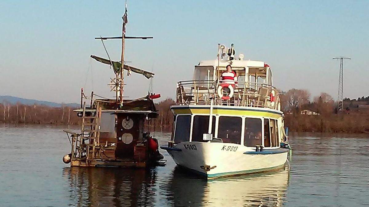 Das Piratenschiff "Margareta", neben der MS Magdalena 