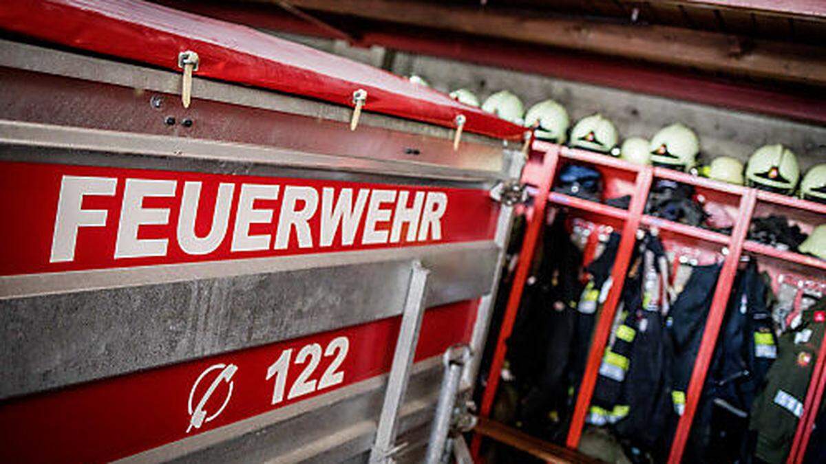 Ein Dachstuhlbrand konnte von drei Feuerwehren gelöscht werden