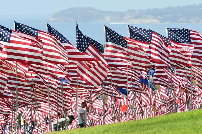 Das einschneidende historische Datum ist in den USA auch Gelegenheit, um Nationalstolz zu zeigen und auf den Grundwert Freiheit zu verweisen.