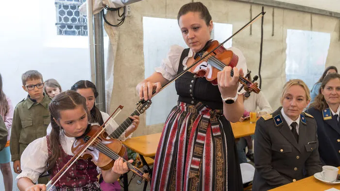 Die Geburtsstunde der FF Vassach schlug 1883 mit der Errichtung des Rüsthauses sowie der Anschaffung einer Handdruckspritze, mittlerweile ist man für alle Arten von Einsätzen top ausgerüstet.