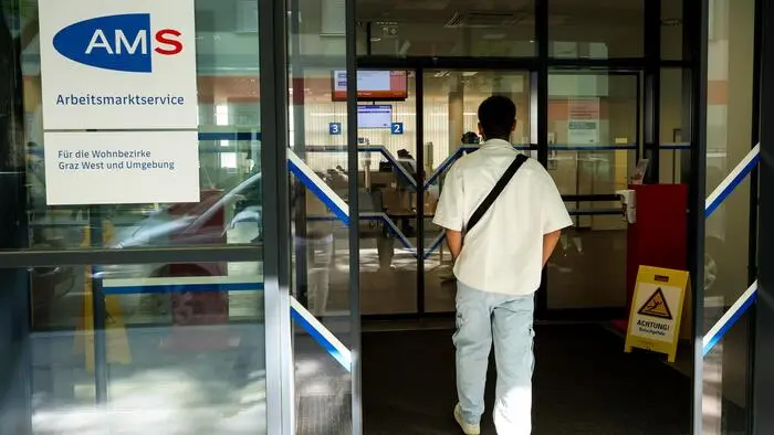 Steirische Unternehmen haben dem AMS aktuell 10.686 sofort verfügbare offene Stellen gemeldet – das sind um 302 oder 2,7 Prozent weniger als vor einem Jahr