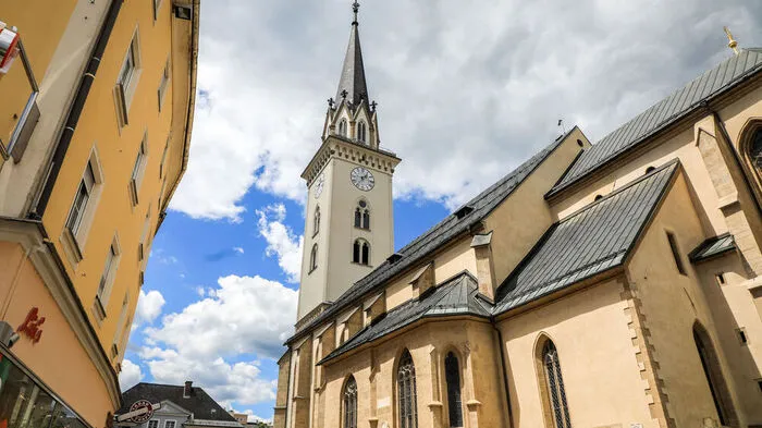 Ein Tag zwischen Wolken und Sonnenschein