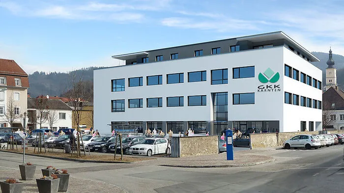 So wird der viergeschoßige Neubau aussehen. Im Erdgeschoß wird die GKK einziehen