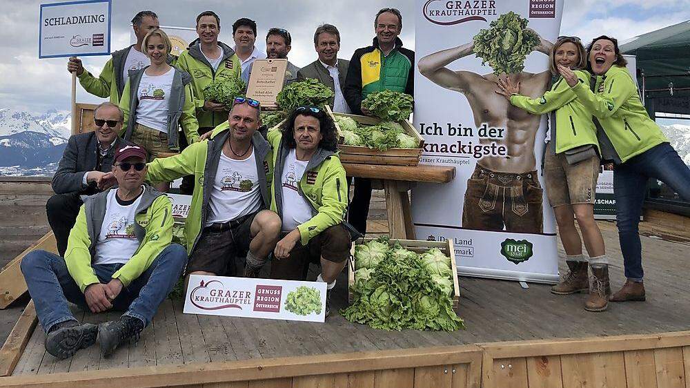 Auftakt der Kooperation: Grazer Krauthäuptel-Bauern zu Besuch auf der Planai. Die gesamte Region profitiert von der Partnerschaft	